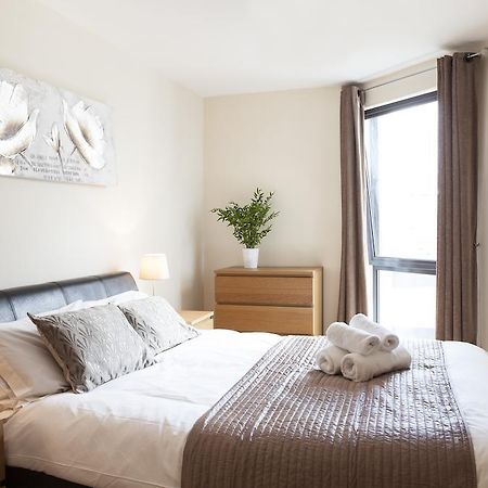 Cheltenham Plaza Apartments Ashchurch Zimmer foto